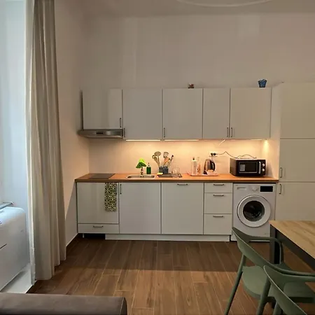 Via Del Teatro Station Appartement *